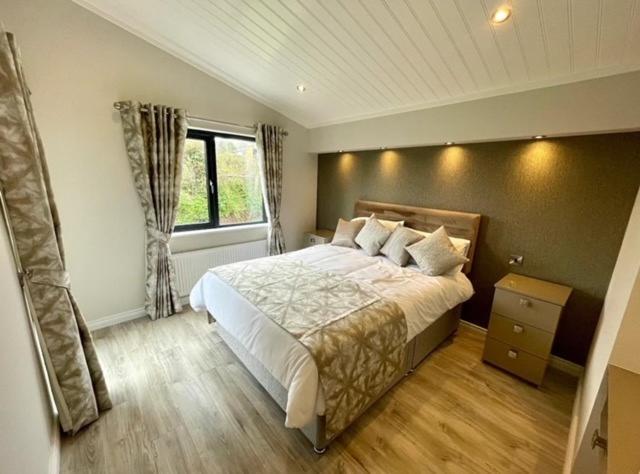 *Luxury Holiday Home With Hot Tub Close To Beach* Penally Exterior photo